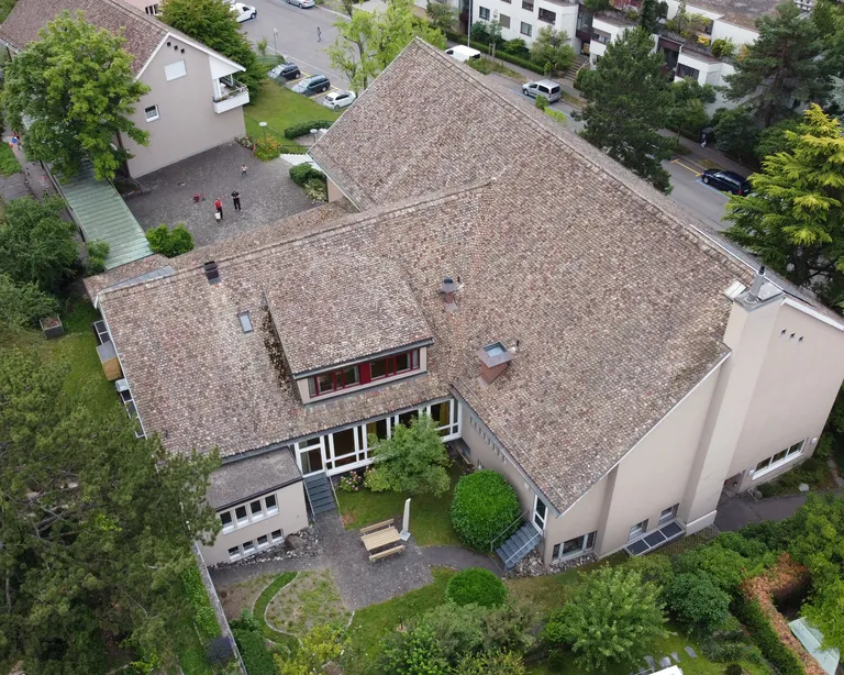 Kirchgemeindehaus_Hoengg_Drohne_Aussen