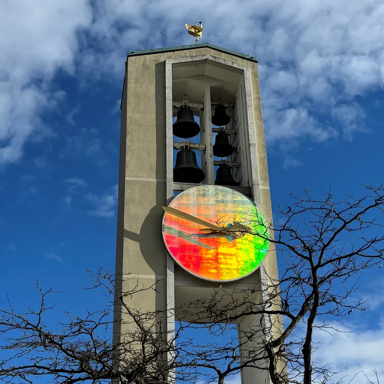 Bullinger Kirchturm Regenbogen3