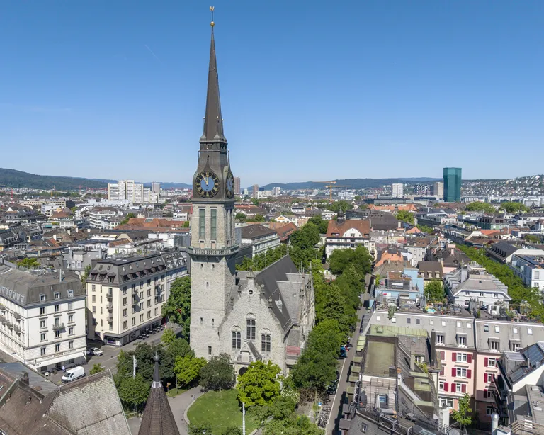 Citykirche Offener St Jakob aus der Luft quer (c) Christian Merz Fotografie
