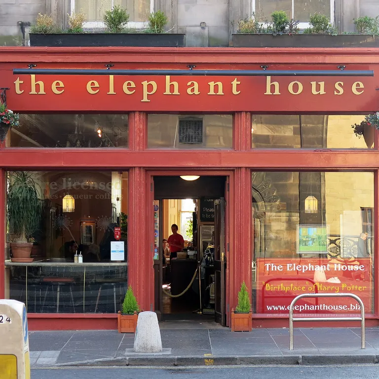 The_Elephant_House_JKRowling_DenkMal_Artikel