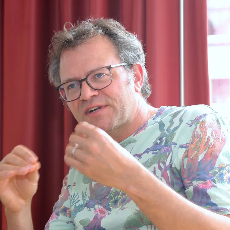Portraitfoto von Simon Obrist