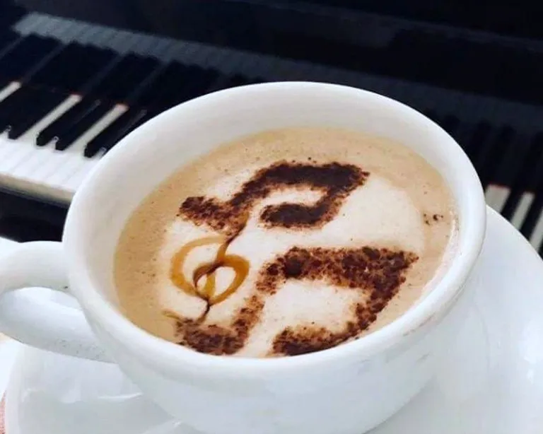 Sing-Cafe-korr.