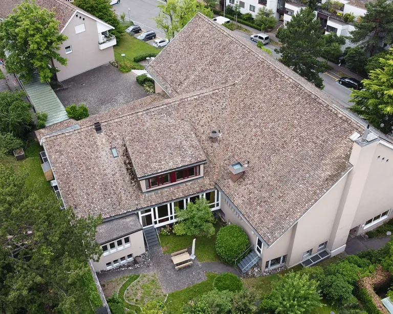Kirchgemeindehaus_Hoengg_Drohne_Aussen